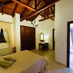 Вилла Luxury Nefeli In Stoupa, Private Pool & Bbq *