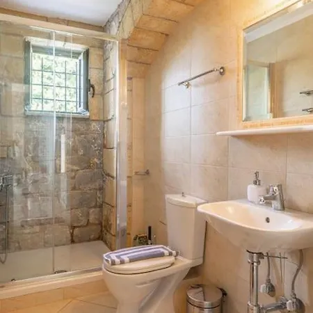 Luxury Nefeli In Stoupa, Private Pool & Bbq Neokhorion (Messenia)