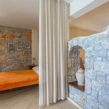 Luxury Nefeli In Stoupa, Private Pool & Bbq Villa