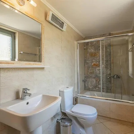 Luxury Nefeli In Stoupa, Private Pool & Bbq *