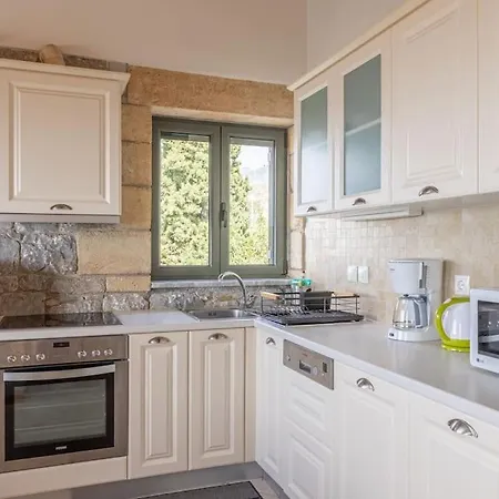 Luxury Nefeli In Stoupa, Private Pool & Bbq Neokhorion (Messenia)