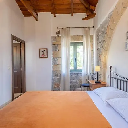 Luxury Nefeli In Stoupa, Private Pool & Bbq