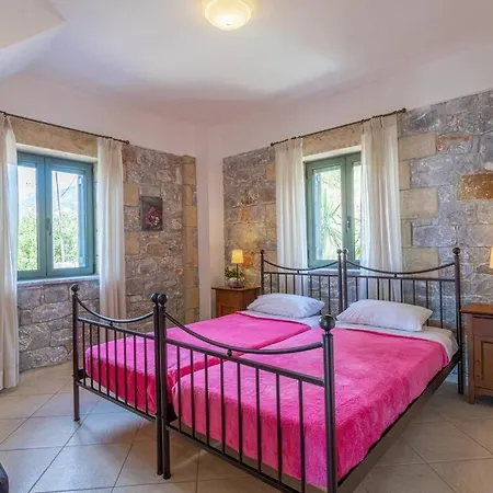 Willa Luxury Nefeli In Stoupa, Private Pool & Bbq