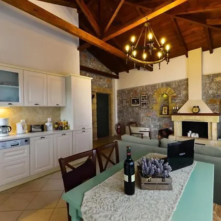 Luxury Nefeli In Stoupa, Private Pool & Bbq Neokhorion (Messenia)