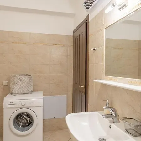 Luxury Nefeli In Stoupa, Private Pool & Bbq Villa *