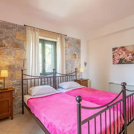 Luxury Nefeli In Stoupa, Private Pool & Bbq Neokhorion (Messenia)