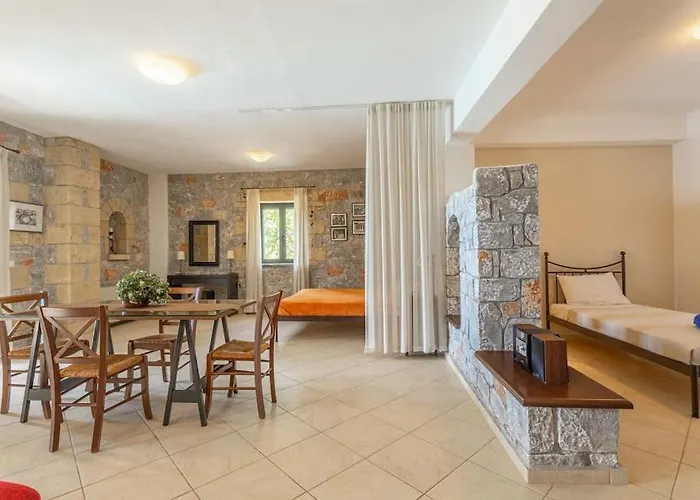 Luxury Nefeli In Stoupa, Private Pool & Bbq *