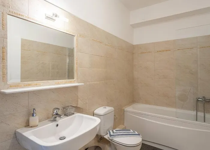 Luxury Nefeli In Stoupa, Private Pool & Bbq Вилла