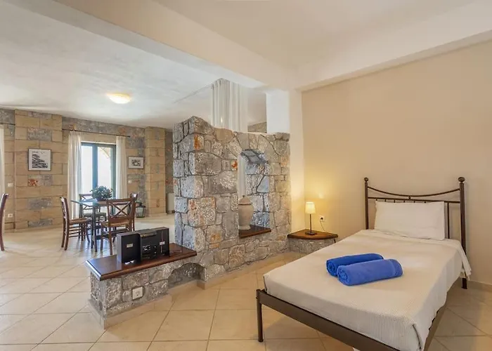 Luxury Nefeli In Stoupa, Private Pool&bbq Villa