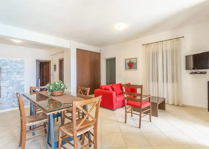 Luxury Nefeli In Stoupa, Private Pool&bbq Villa *