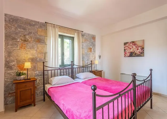 Luxury Nefeli In Stoupa, Private Pool&bbq Neokhorion (Messenia)